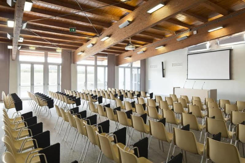 Unahotels Bologna San Lazzaro サン・ラッザロ・ディ・サーヴェナ エクステリア 写真