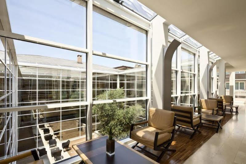 Unahotels Bologna San Lazzaro サン・ラッザロ・ディ・サーヴェナ エクステリア 写真